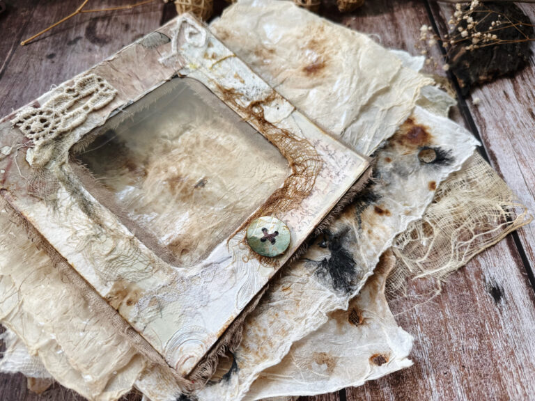 Cake-box-art-journal-artist-book-Mixed-media-collage-texture-diy-debasree-dey-art-5084